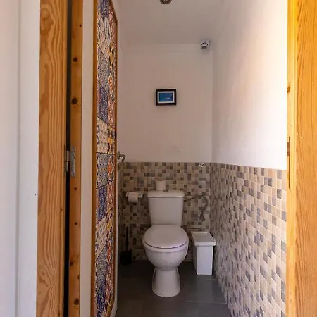 Хостел Pineapple Surf House *