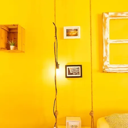 Pineapple Surf House Атогиа-да-Балейя