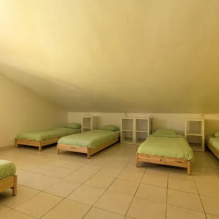 Pineapple Surf House Атогиа-да-Балейя