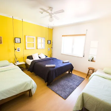 Pineapple Surf House 아토우기아다발레이아