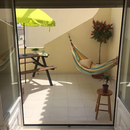 Pineapple Surf House 아토우기아다발레이아