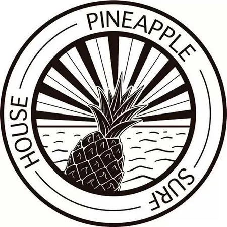Pineapple Surf House * 아토우기아다발레이아