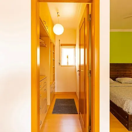 Pineapple Surf House Hostel Atouguia Da Baleia