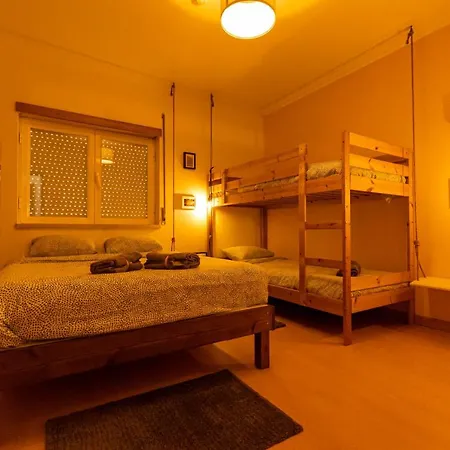 Hostel Pineapple Surf House *