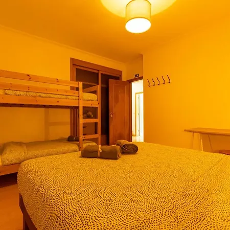 Pineapple Surf House * 阿通奎亚·达·巴利亚
