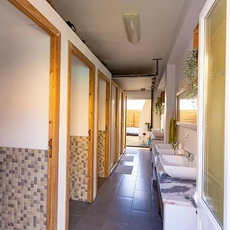 Pineapple Surf House Hostel