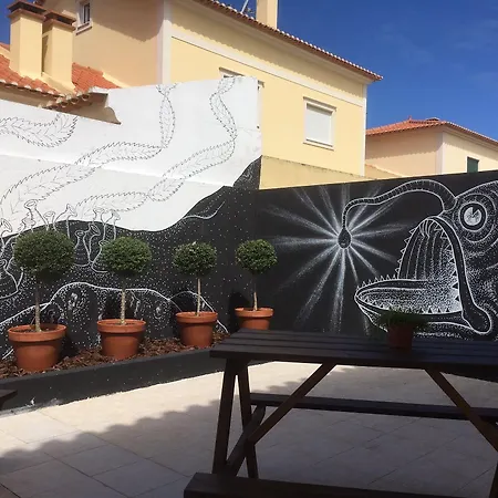 Pineapple Surf House