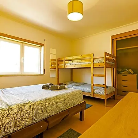 ホステル Pineapple Surf House *